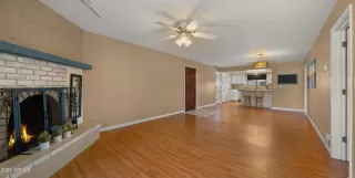 Photo #6: 6916191 Listing