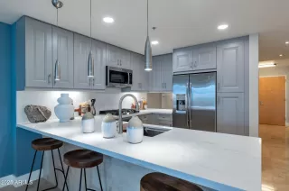 Photo #5: 6916298 Listing
