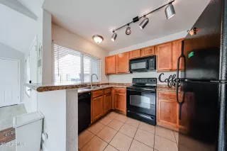 Photo #2: 6916338 Listing 