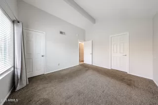 Photo #6: 6916338 Listing 