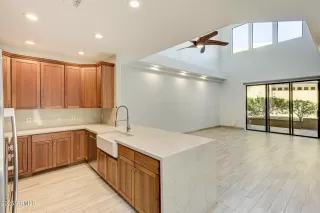Photo #4: 6916430 Listing 