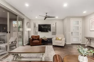 Photo #4: 6916635 Listing