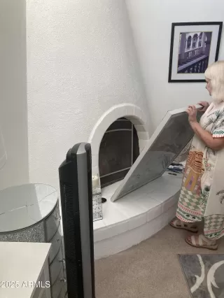 Photo #6: 6916694 Listing