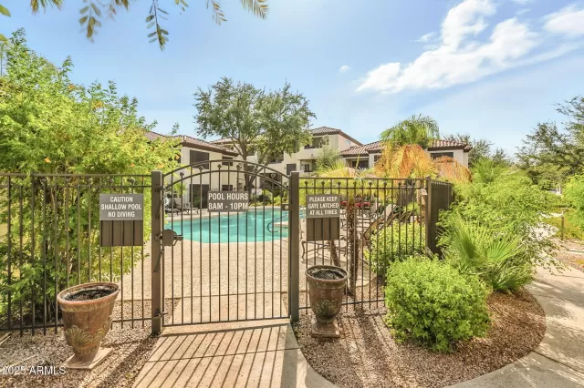 MLS: 6916739 Condo For Sale