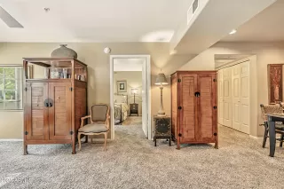 Photo #6: 6916739 Listing 