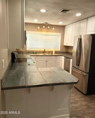 Photo #1: 6916805 Listing 