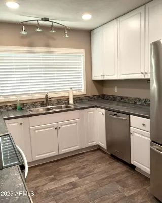 Photo #2: 6916805 Listing 