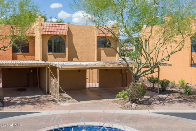 MLS: 6916806 Condo For Sale