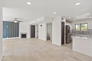 Photo #5: 6916806 Listing