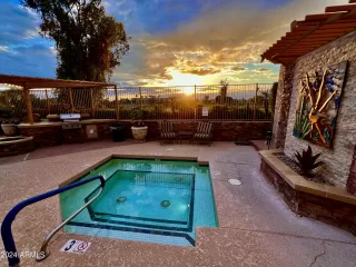 Photo #1: 6916829 Listing