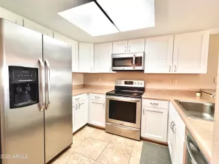 Photo #4: 6916829 Listing