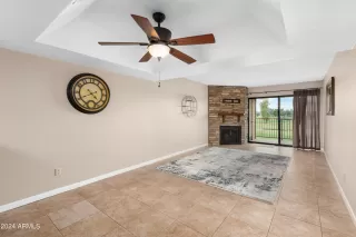 Photo #6: 6916829 Listing