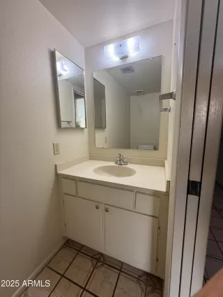 Photo #6: 6916901 Listing 