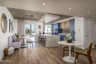 Photo #4: 6916921 Listing