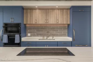 Photo #6: 6916921 Listing