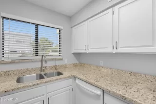 Photo #3: 6917022 Listing