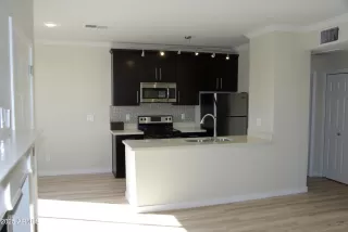 Photo #3: 6917141 Listing