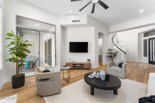 Photo #1: 6917161 Listing 