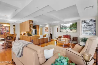 Photo #5: 6917246 Listing 