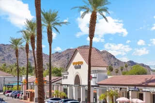 Photo #2: 6917432 Listing