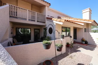 Photo #3: 6917433 Listing