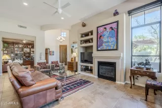 Photo #5: 6917539 Listing