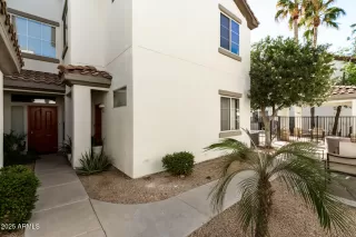 Photo #2: 6917601 Listing