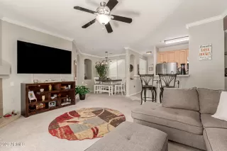 Photo #4: 6917601 Listing