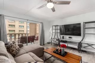 Photo #2: 6917744 Listing