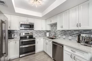 Photo #4: 6917744 Listing