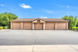 Photo #2: 6917832 Listing