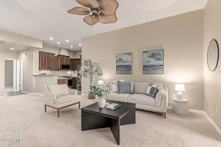 Photo #6: 6917844 Listing 