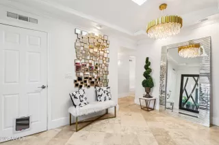 Photo #3: 6917939 Listing 