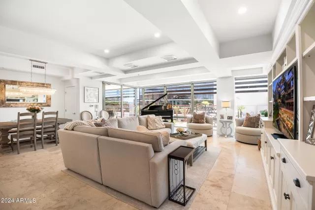 MLS: 6917987 Condo For Sale
