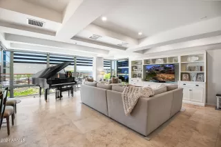Photo #1: 6917987 Listing