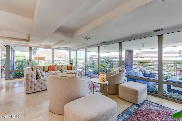 MLS: 6917988 Condo For Sale