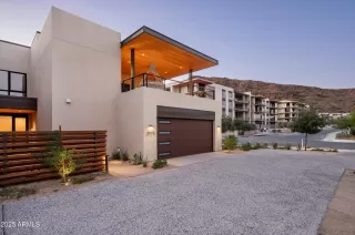 Photo #6: 6918111 Listing