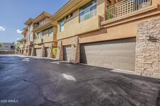 Photo #2: 6918216 Listing 