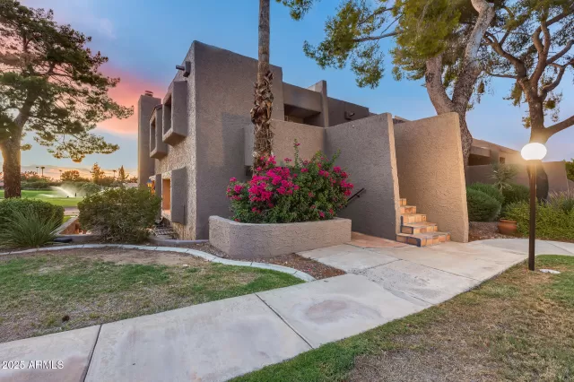 MLS: 6918257 Condo For Sale