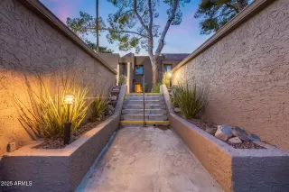 Photo #3: 6918257 Listing 