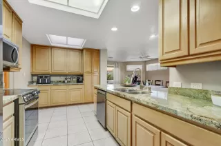 Photo #4: 6918460 Listing 