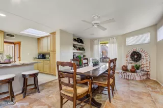 Photo #5: 6918460 Listing 