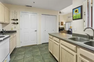 Photo #3: 6918940 Listing