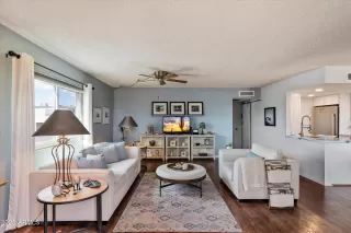 Photo #2: 6918989 Listing