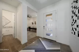 Photo #6: 6918995 Listing