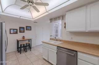 Photo #6: 6919037 Listing