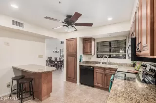 Photo #3: 6919042 Listing