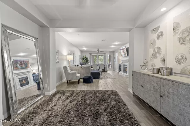 MLS: 6919141 Condo For Sale