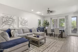 Photo #3: 6919141 Listing 