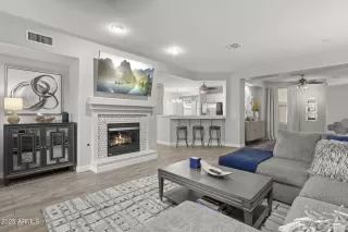 Photo #6: 6919141 Listing 